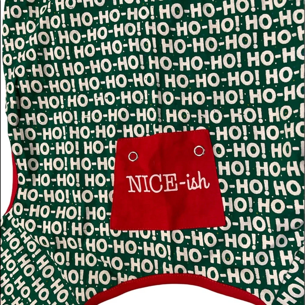 NWT Merry and Bright Christmas HoHoHo Doggie Sleeper
